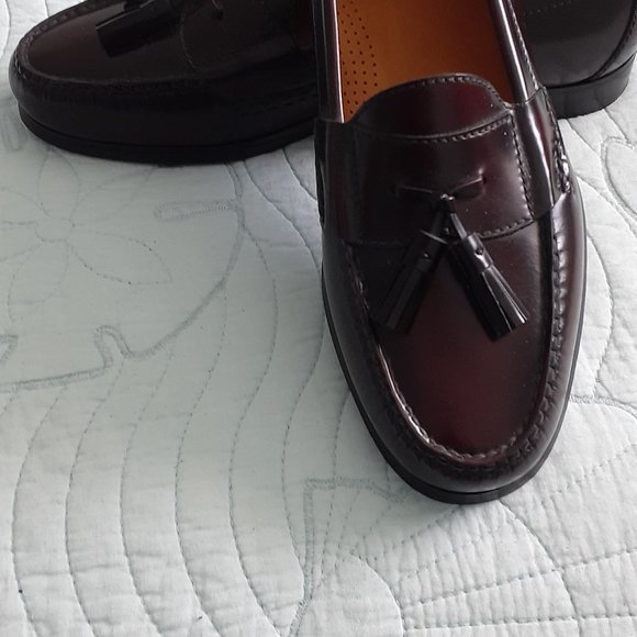 Cole Hann Tassel loafers